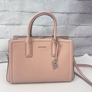 Michael Kors Laila Medium Satchel Smoky Rose
Leather